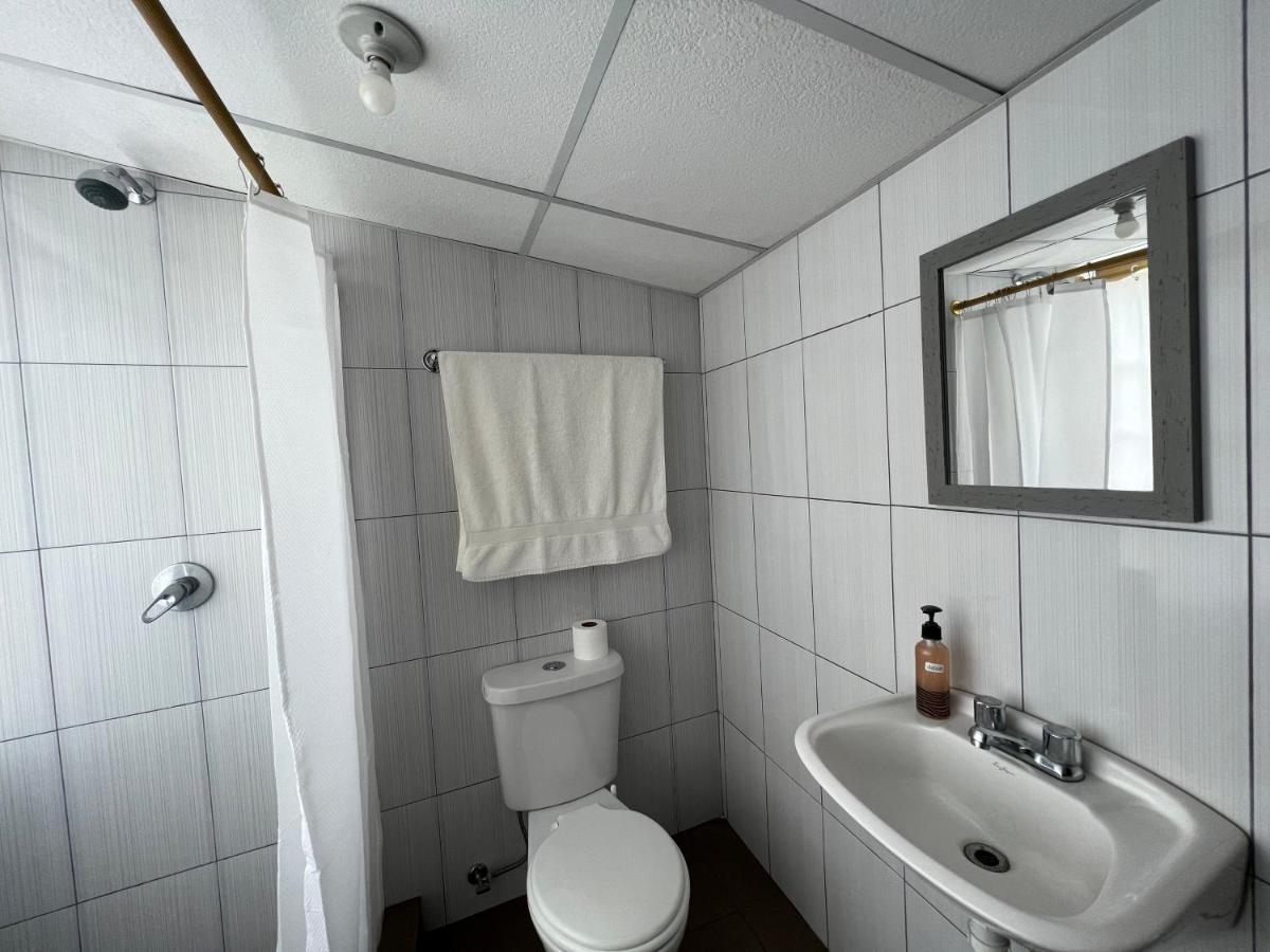 Tiny Apartment In The City Rooftop Terrace Баньйос Екстер'єр фото